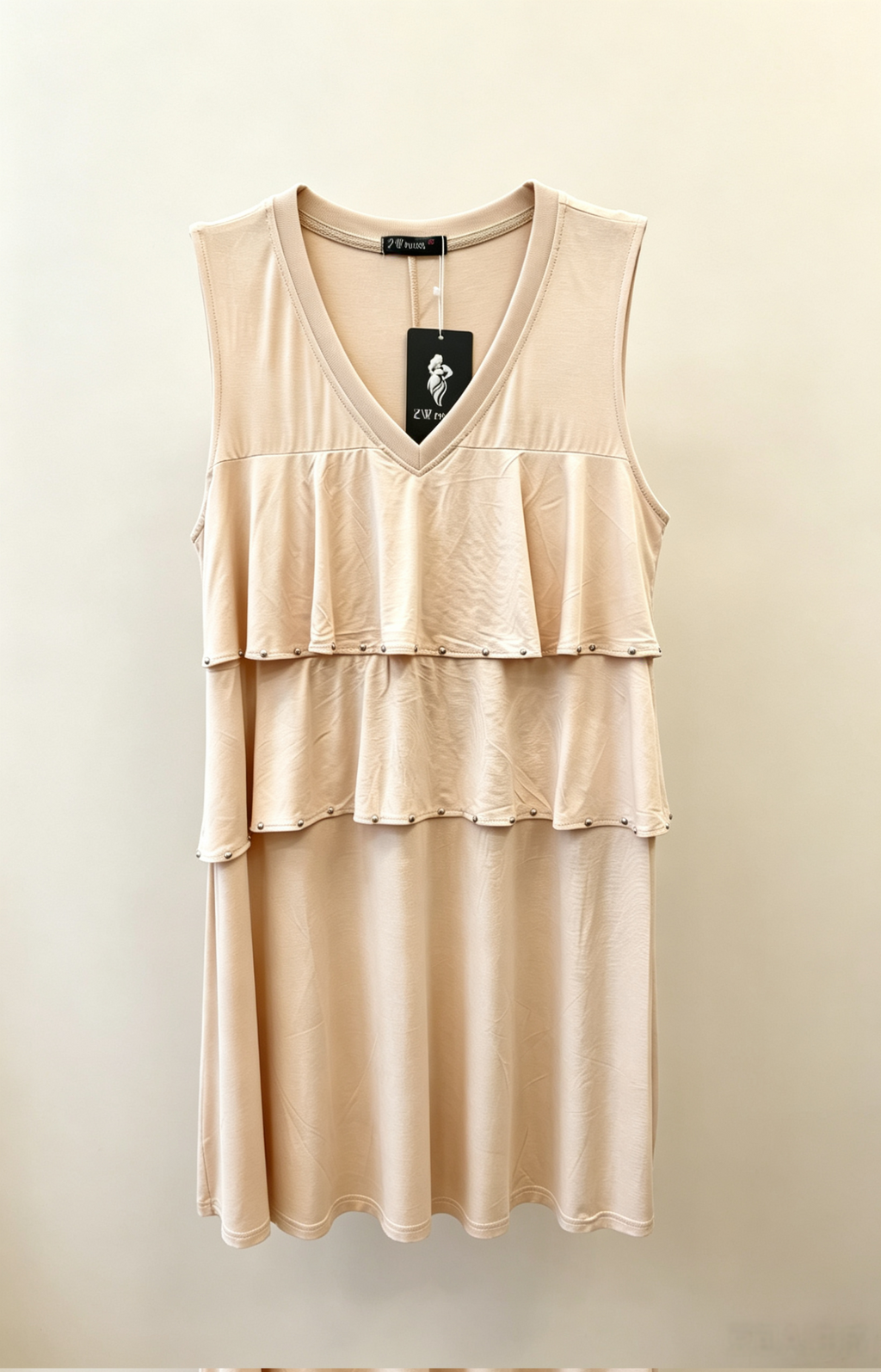 Robe sans manches grande taille 46-60, style volant à volants avec rivets, plusieurs couleurs disponibles - Confort et élégance pour femmes rondes R 604