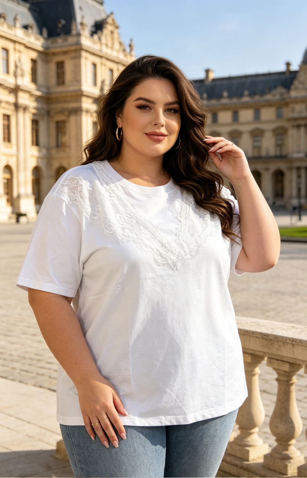 T-Shirt Grande Taille 46-60 Femme avec Dentelle Blanche, Col Rond Manches Courtes, Coupe Minceur, Plusieurs Couleurs Disponibles
 H 38
