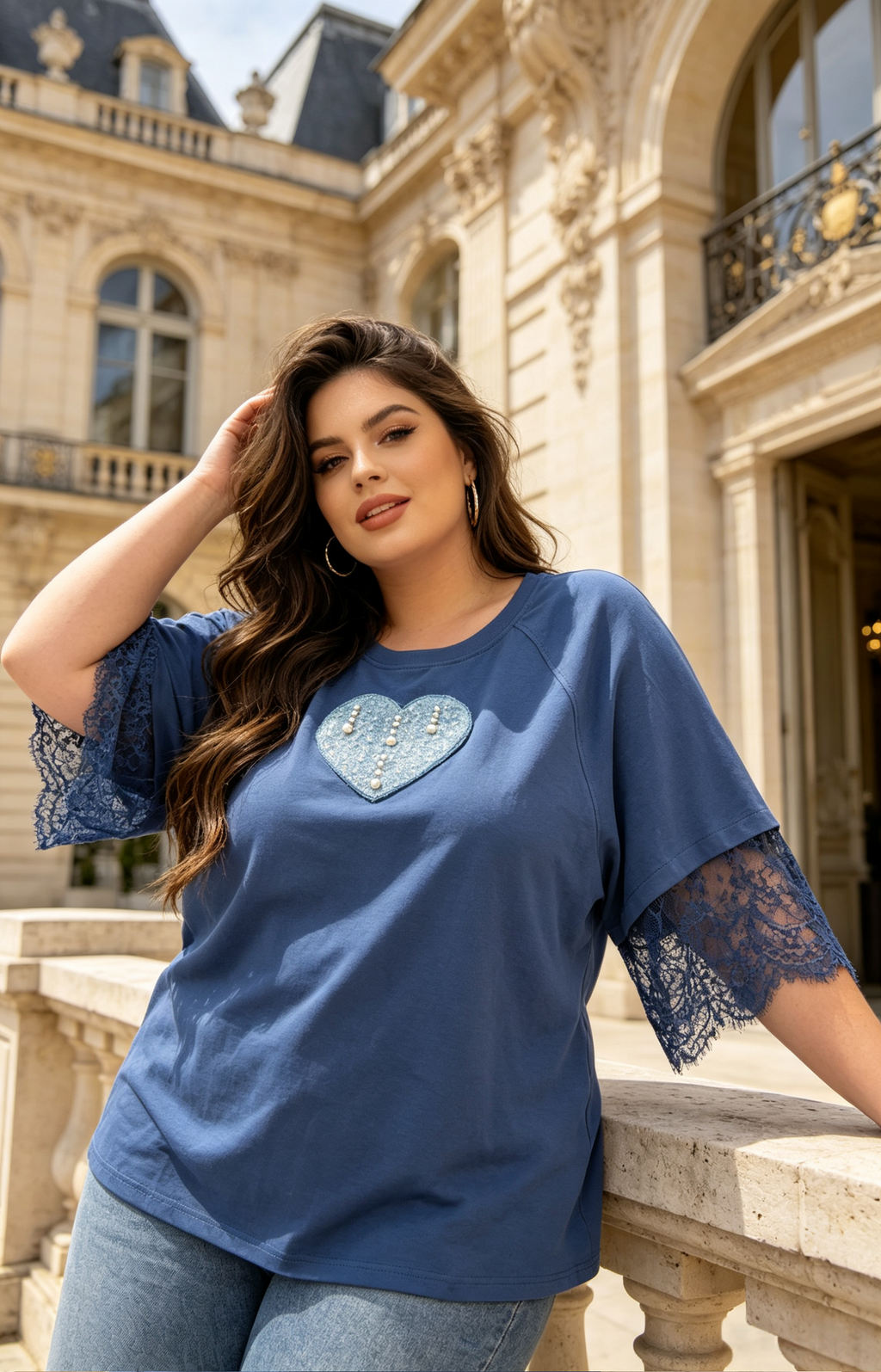 T-Shirt Grande Taille 46-60 pour Femme, Cœur en Jean et Perles, Manches en Dentelle, Multi-couleurs Disponibles, Style Décontracté Élégant H 622