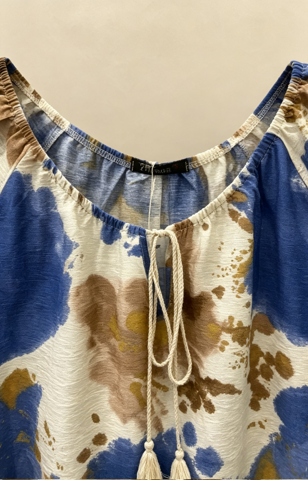 Blouse Grande Taille 46-60 Femme - Modèle Tie & Dye Boho avec Pompons, Manches Courtes, Plusieurs Couleurs Disponibles H 646 -1 Aquarelle