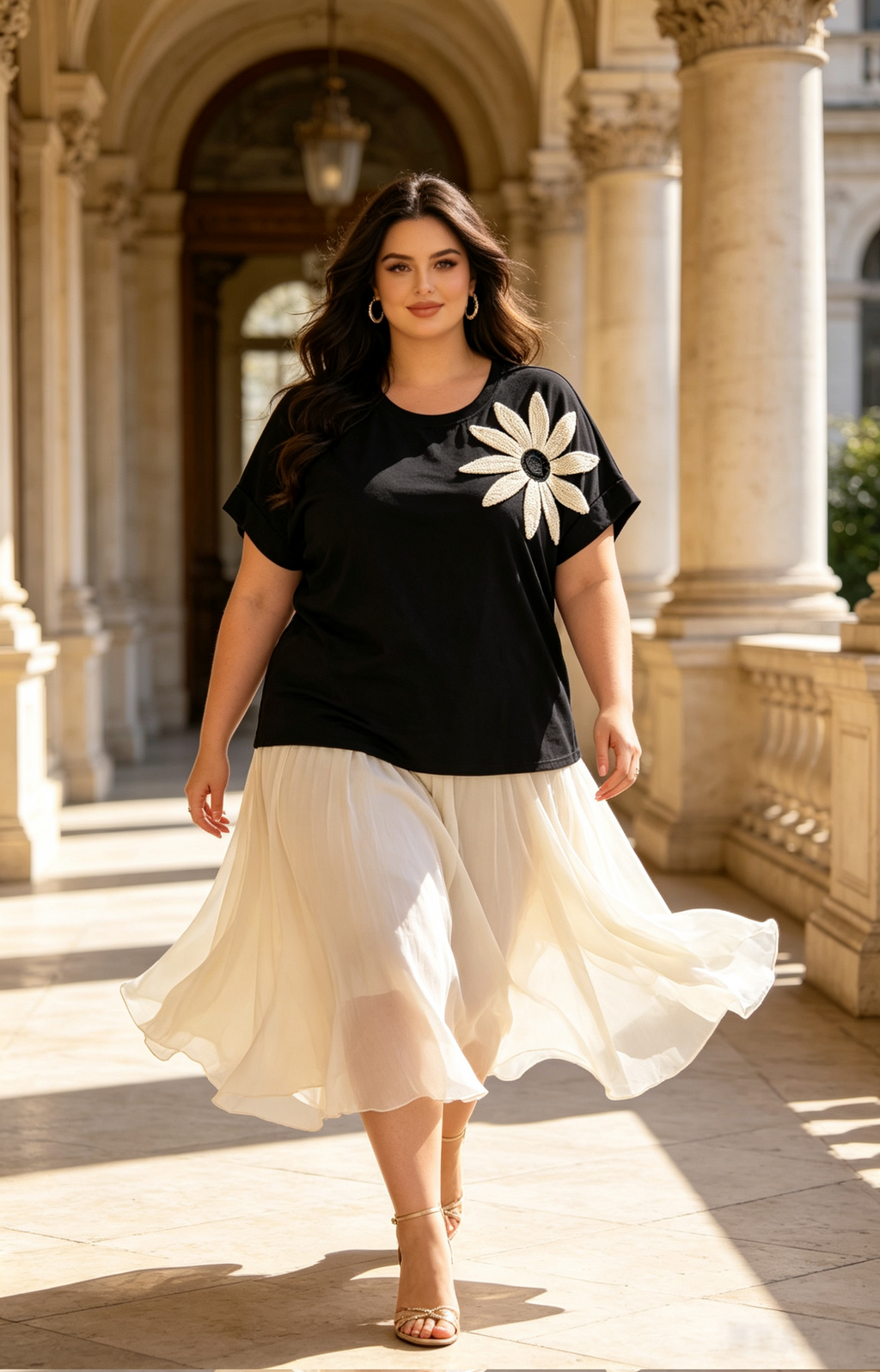 T-shirt Grande Taille 46-60 Femme avec Décor Fleur Crochetée Bohème, Plusieurs Couleurs Disponibles H 37