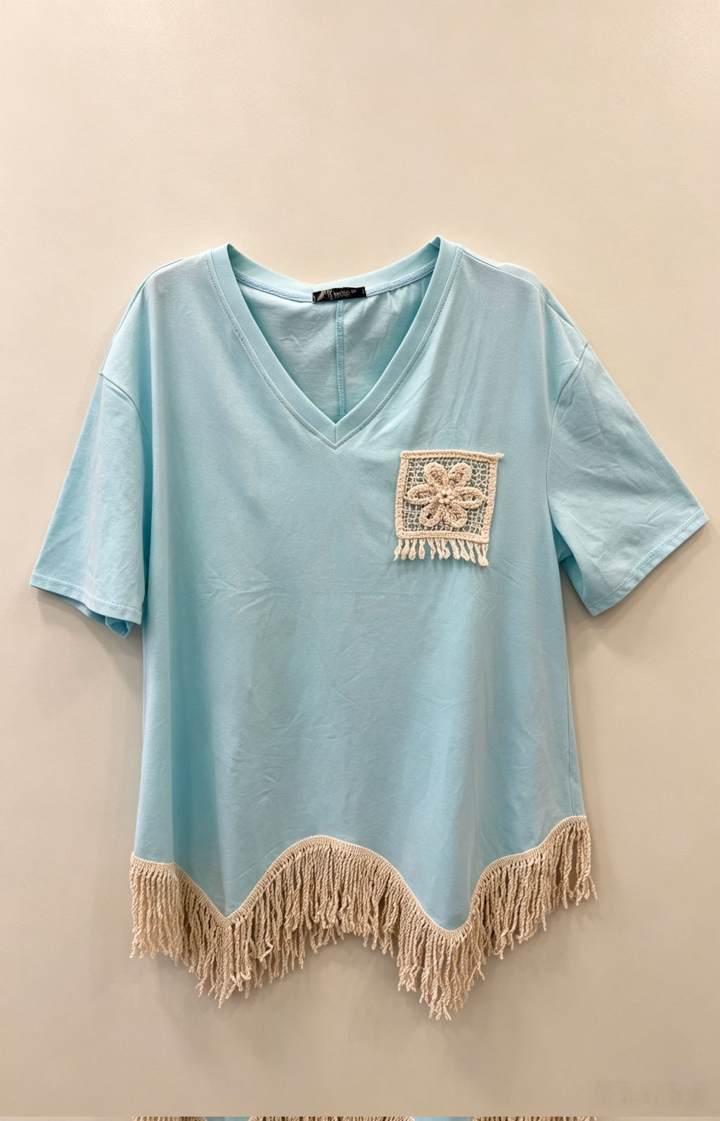 T-shirt Grande Taille 46-60 Femme V Col en V avec Poche Crochetée et Franges, Plusieurs Couleurs Disponibles H 606