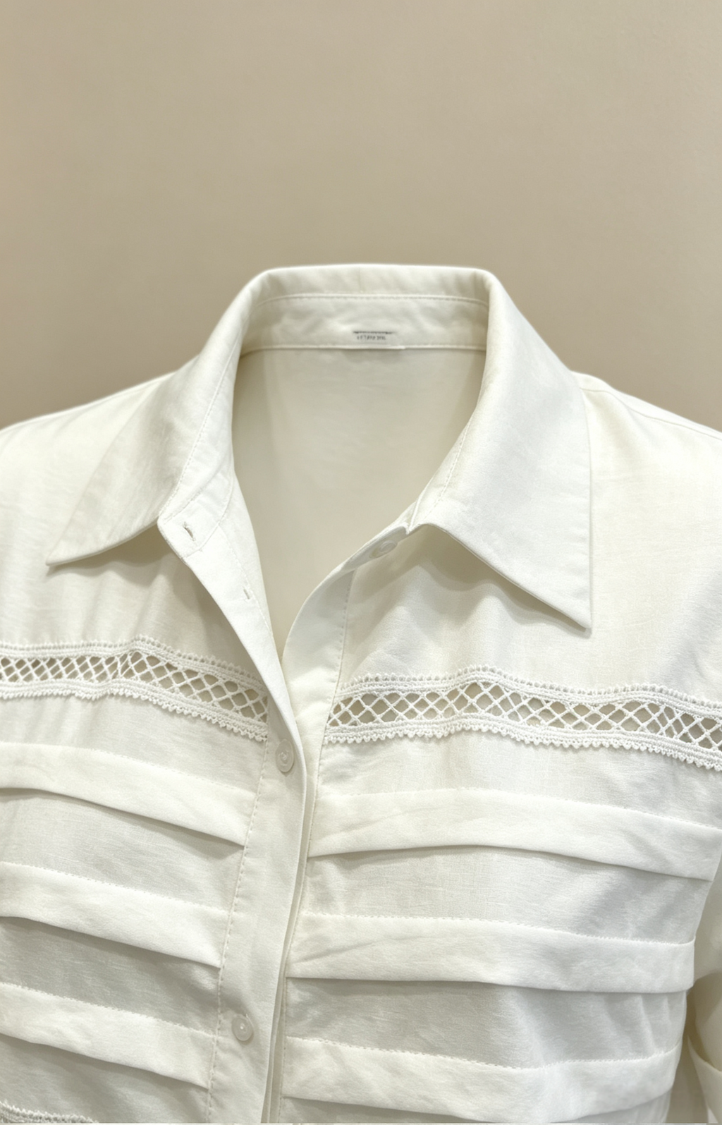 Chemise Blanche Grande Taille Femme 46-60 | Blouse à Détails de Dentelle, Manches Courtes, Plusieurs Couleurs Disponibles H 640