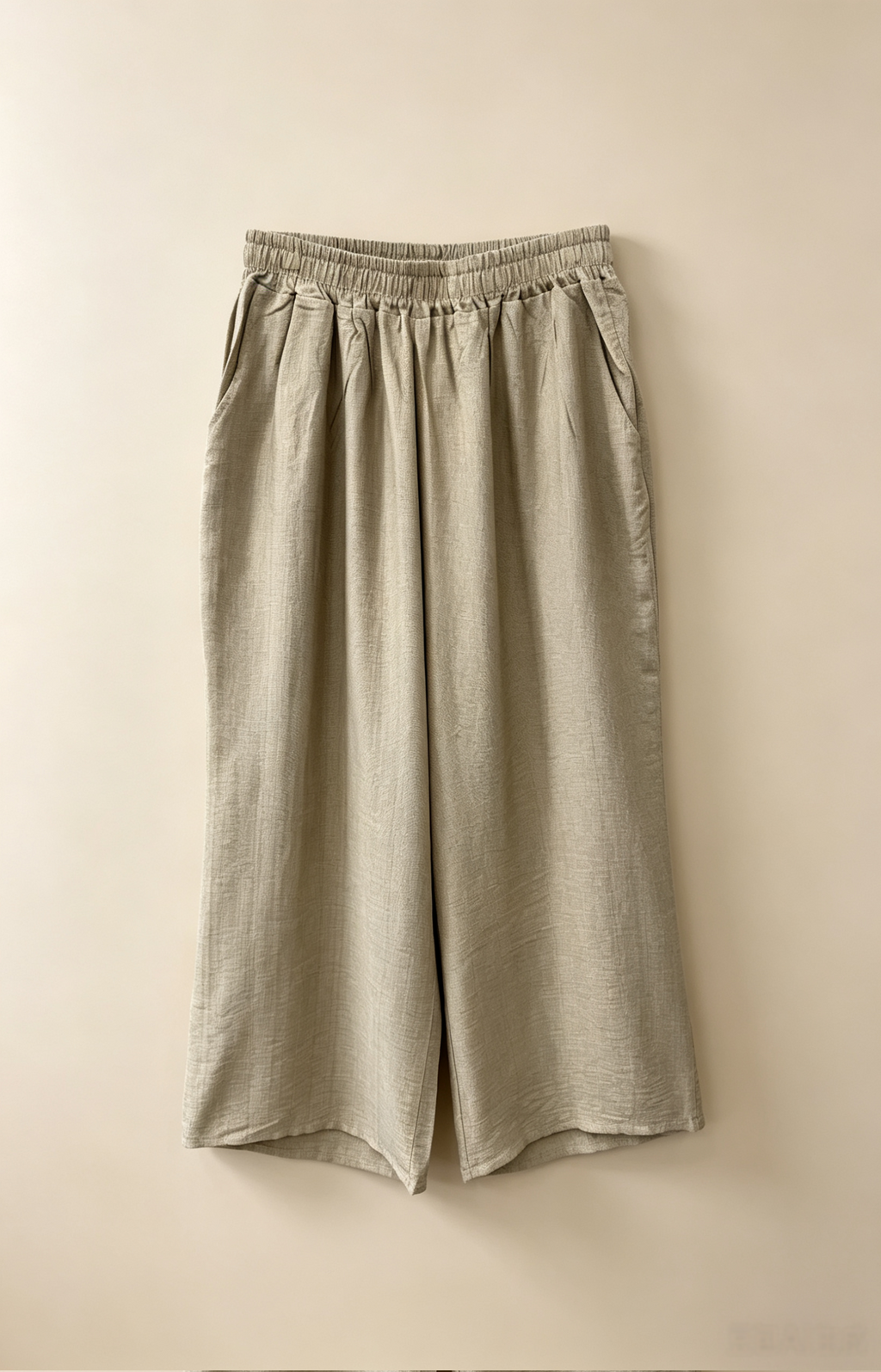 Pantalon 7/8 Grande Taille Femme 46-60 | Culotte Large Beige Fluide, Confortable et Légère, Plusieurs Couleurs Disponibles P 603 UNi