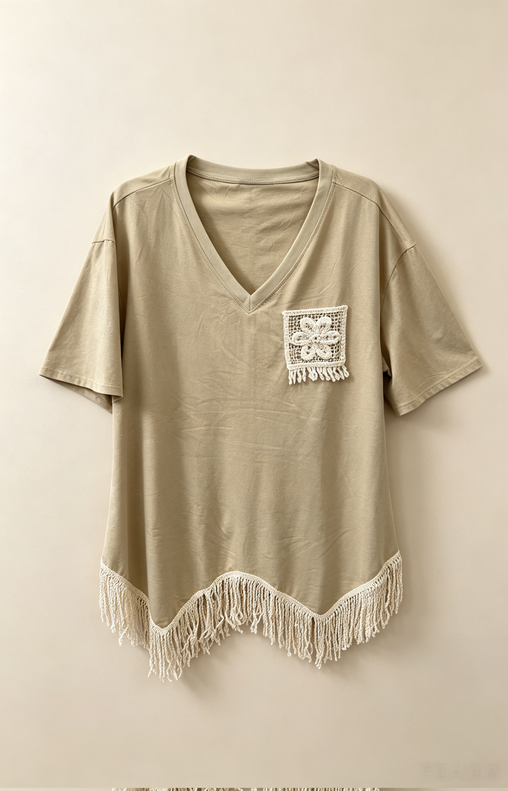 T-shirt Grande Taille 46-60 Femme V Col en V avec Poche Crochetée et Franges, Plusieurs Couleurs Disponibles H 606