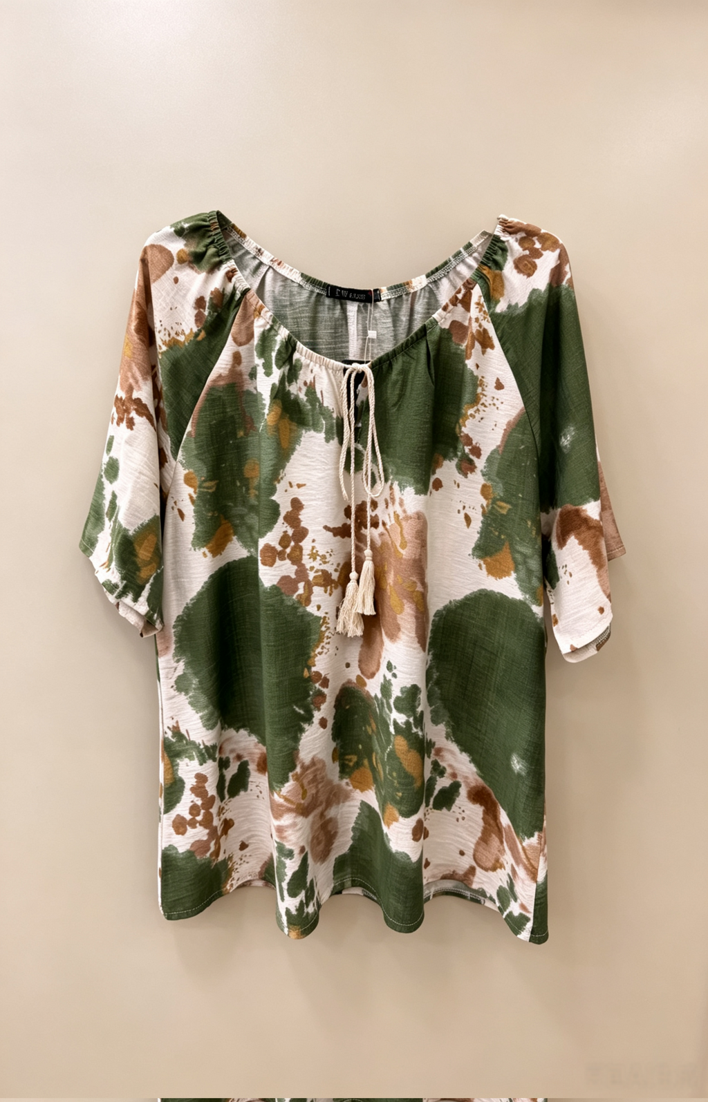 Blouse Grande Taille 46-60 Femme - Modèle Tie & Dye Boho avec Pompons, Manches Courtes, Plusieurs Couleurs Disponibles H 646 -1 Aquarelle