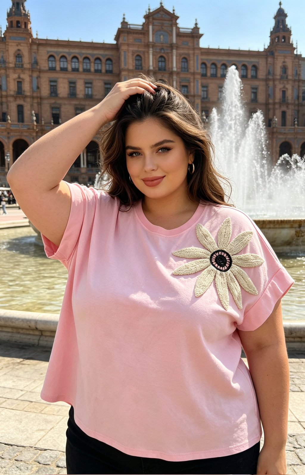T-shirt Grande Taille 46-60 Femme avec Décor Fleur Crochetée Bohème, Plusieurs Couleurs Disponibles H 37