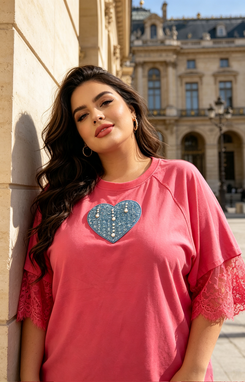 T-Shirt Grande Taille 46-60 pour Femme, Cœur en Jean et Perles, Manches en Dentelle, Multi-couleurs Disponibles, Style Décontracté Élégant H 622