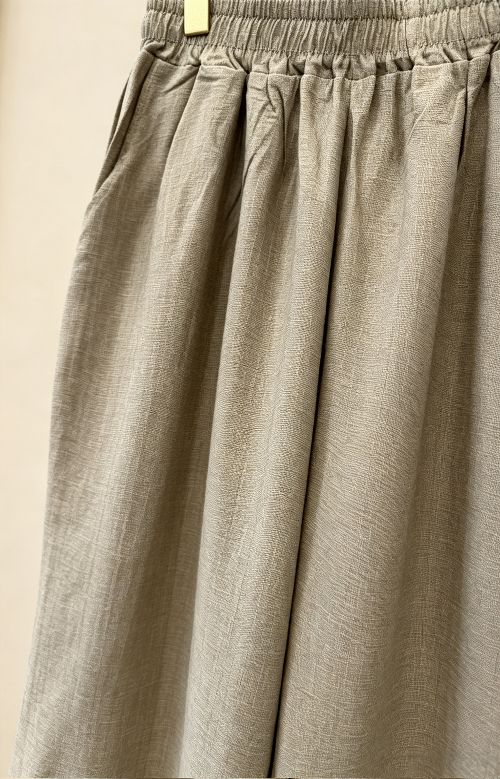 Pantalon 7/8 Grande Taille Femme 46-60 | Culotte Large Beige Fluide, Confortable et Légère, Plusieurs Couleurs Disponibles P 603 UNi
