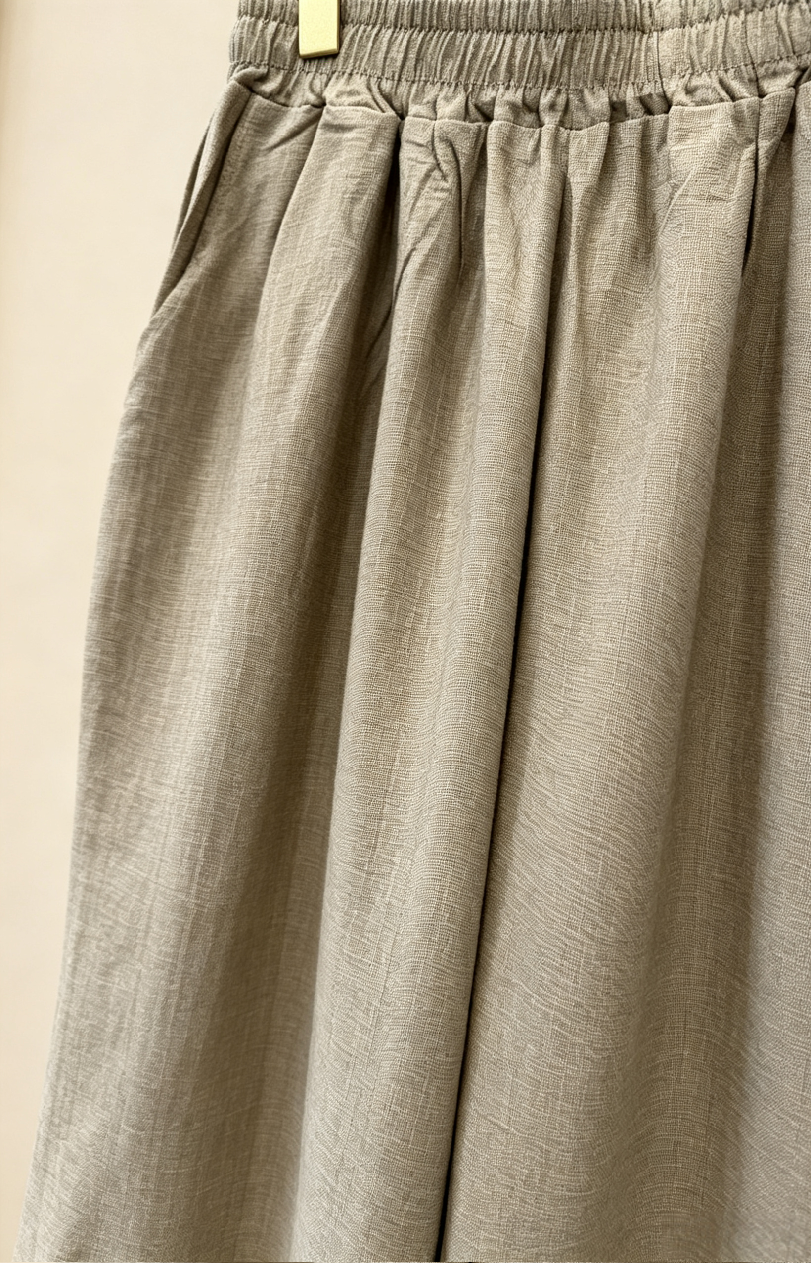 Pantalon 7/8 Grande Taille Femme 46-60 | Culotte Large Beige Fluide, Confortable et Légère, Plusieurs Couleurs Disponibles P 603 UNi