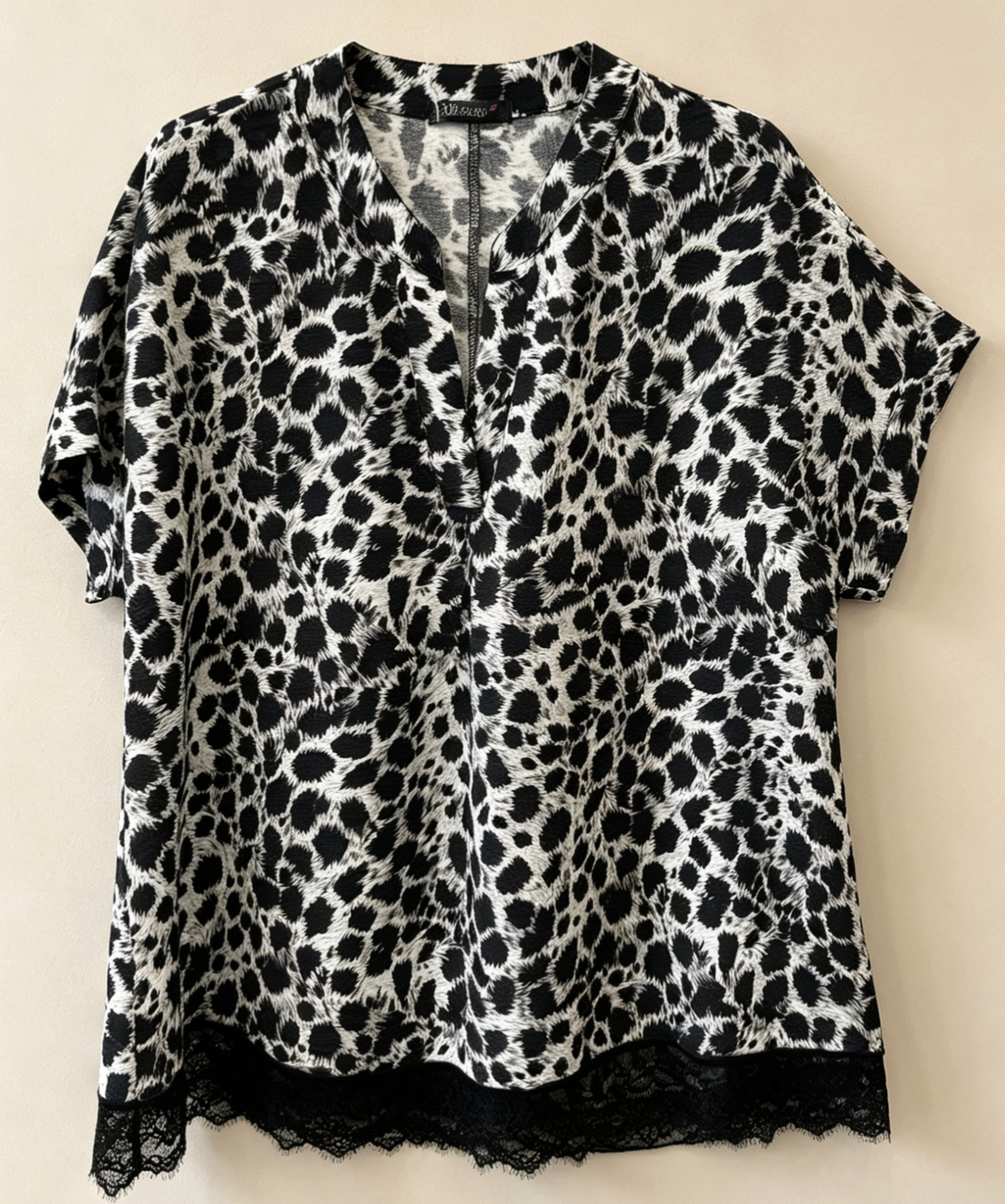Blouse Grande Taille Imprimé Léopard Jaune Noir, Chemise Manches Courtes pour Femme 3XL 4XL 5XL 6XL, Haut Décontracté Chic pour Été, Vêtement Élégant Grande Taille, Style Parisien H 637 -1 léopard