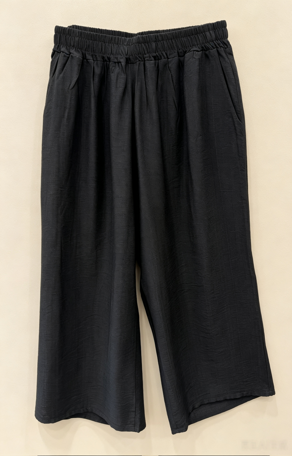 Pantalon 7/8 Grande Taille Femme 46-60 | Culotte Large Beige Fluide, Confortable et Légère, Plusieurs Couleurs Disponibles P 603 UNi