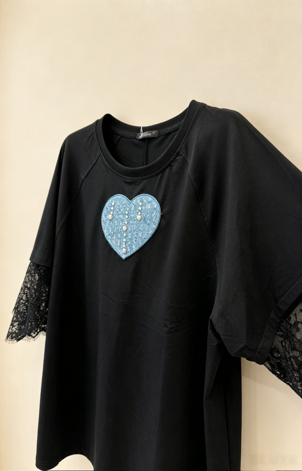 T-Shirt Grande Taille 46-60 pour Femme, Cœur en Jean et Perles, Manches en Dentelle, Multi-couleurs Disponibles, Style Décontracté Élégant H 622