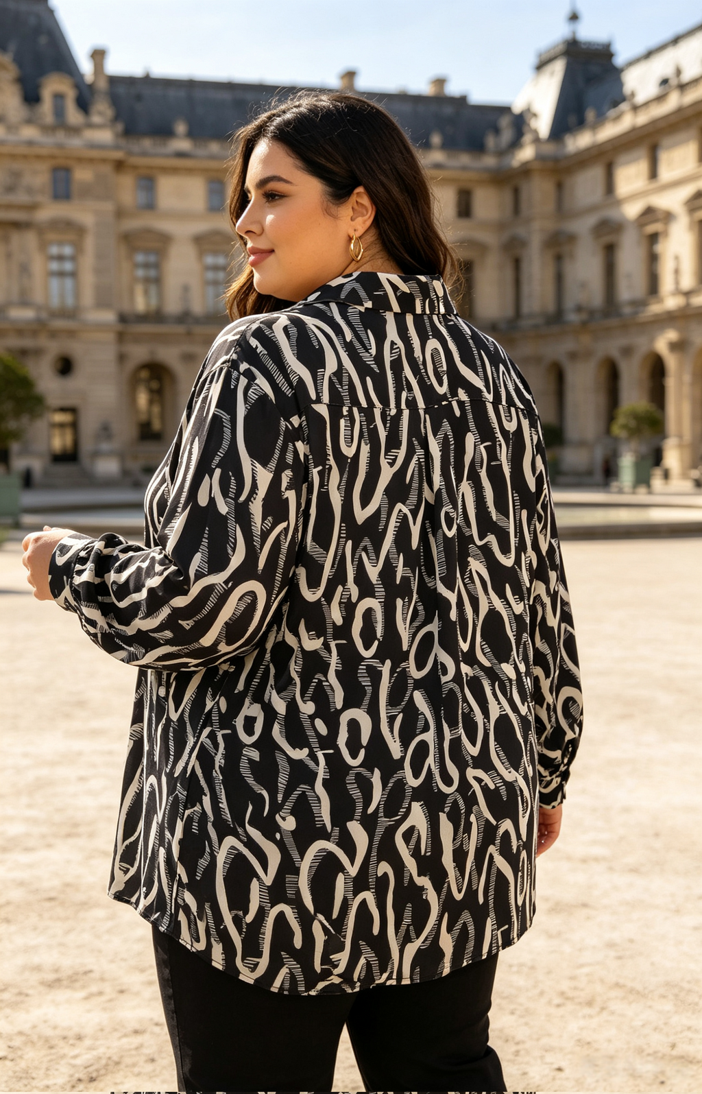 Chemise Grande Taille Femme 46-60, Imprimé Abstrait Noir et Blanc, Coupe Ample et Affinante, Manches Longues, Style Chic pour Toutes Occasions H 13