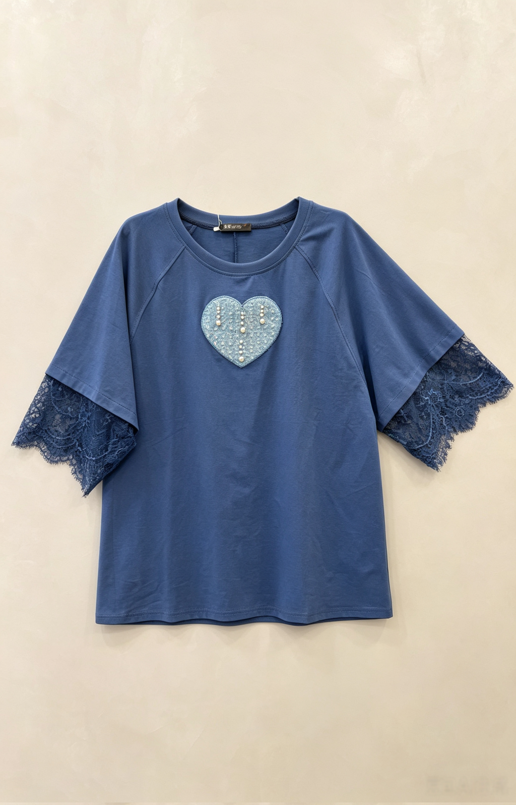 T-Shirt Grande Taille 46-60 pour Femme, Cœur en Jean et Perles, Manches en Dentelle, Multi-couleurs Disponibles, Style Décontracté Élégant H 622