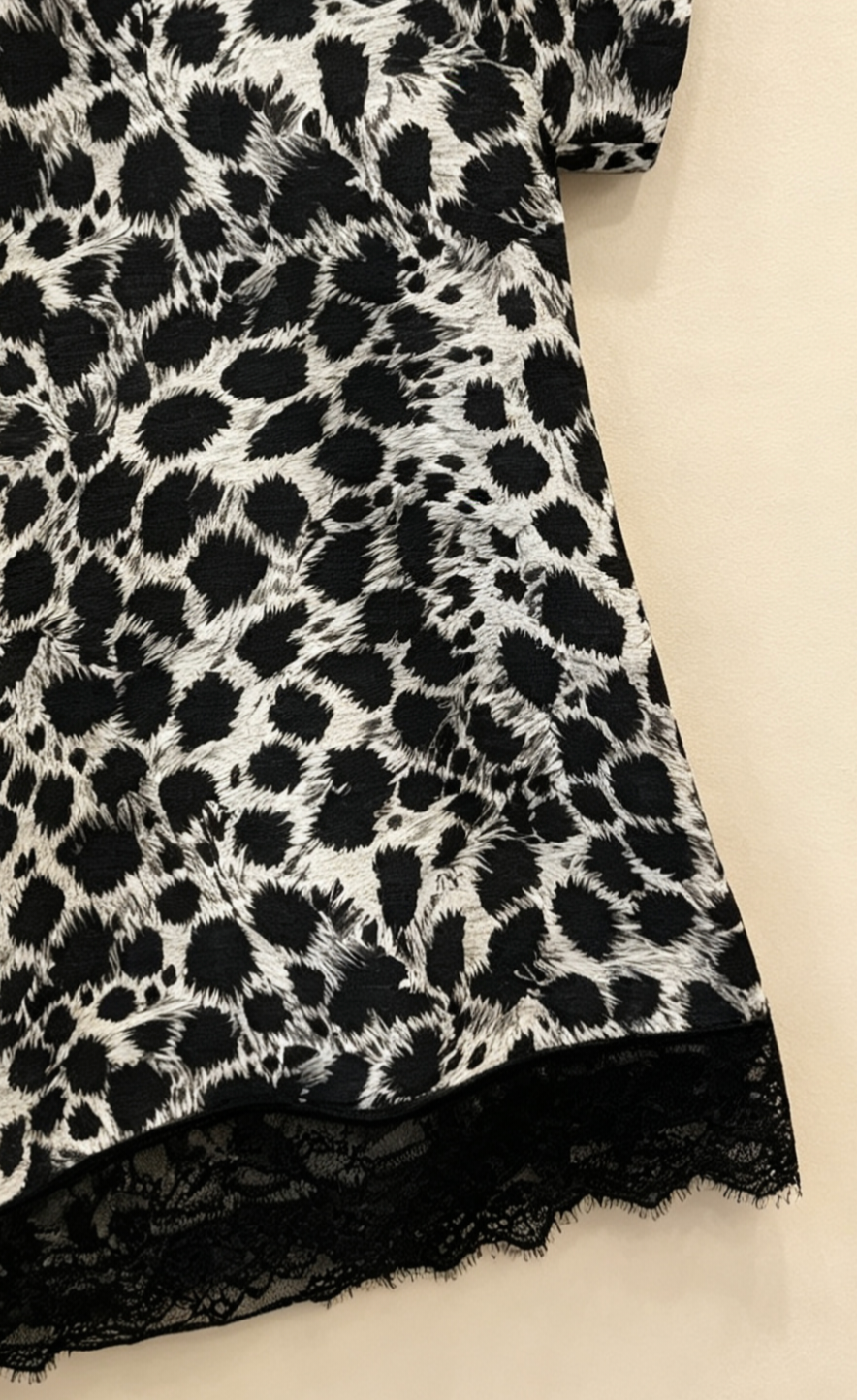Blouse Grande Taille Imprimé Léopard Jaune Noir, Chemise Manches Courtes pour Femme 3XL 4XL 5XL 6XL, Haut Décontracté Chic pour Été, Vêtement Élégant Grande Taille, Style Parisien H 637 -1 léopard